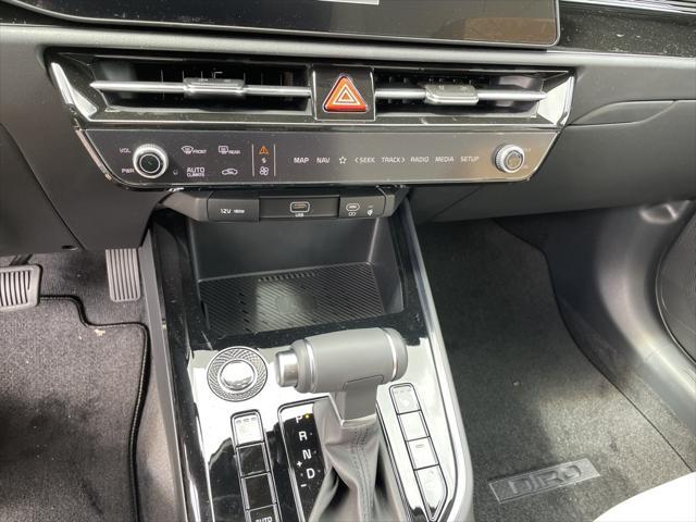 new 2025 Kia Niro car, priced at $30,959