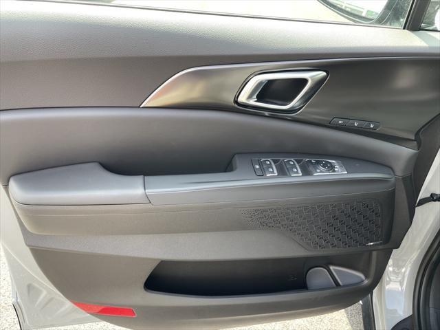 new 2026 Kia Carnival car, priced at $51,931