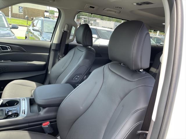 new 2026 Kia Carnival car, priced at $48,231