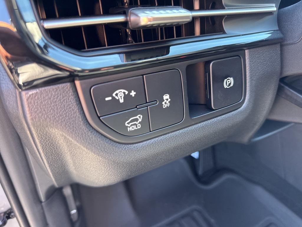 new 2026 Kia Sportage car, priced at $32,639