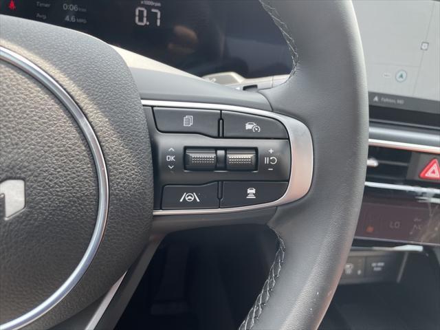 new 2025 Kia K5 car, priced at $32,522