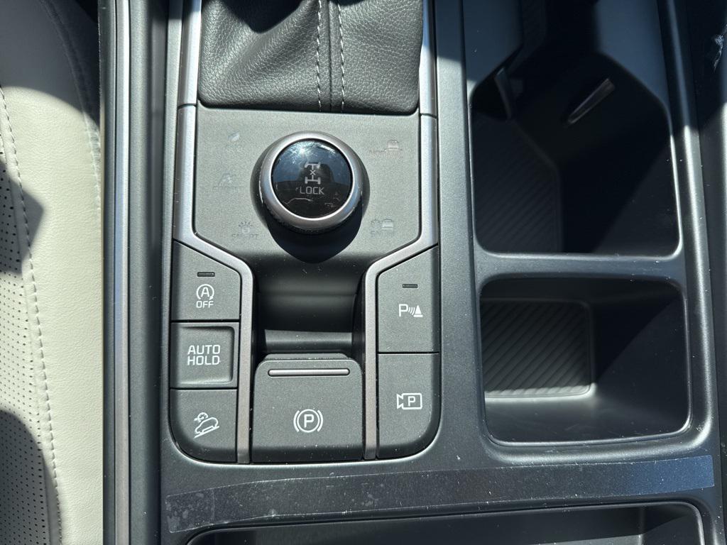 new 2025 Kia Sorento car, priced at $36,214