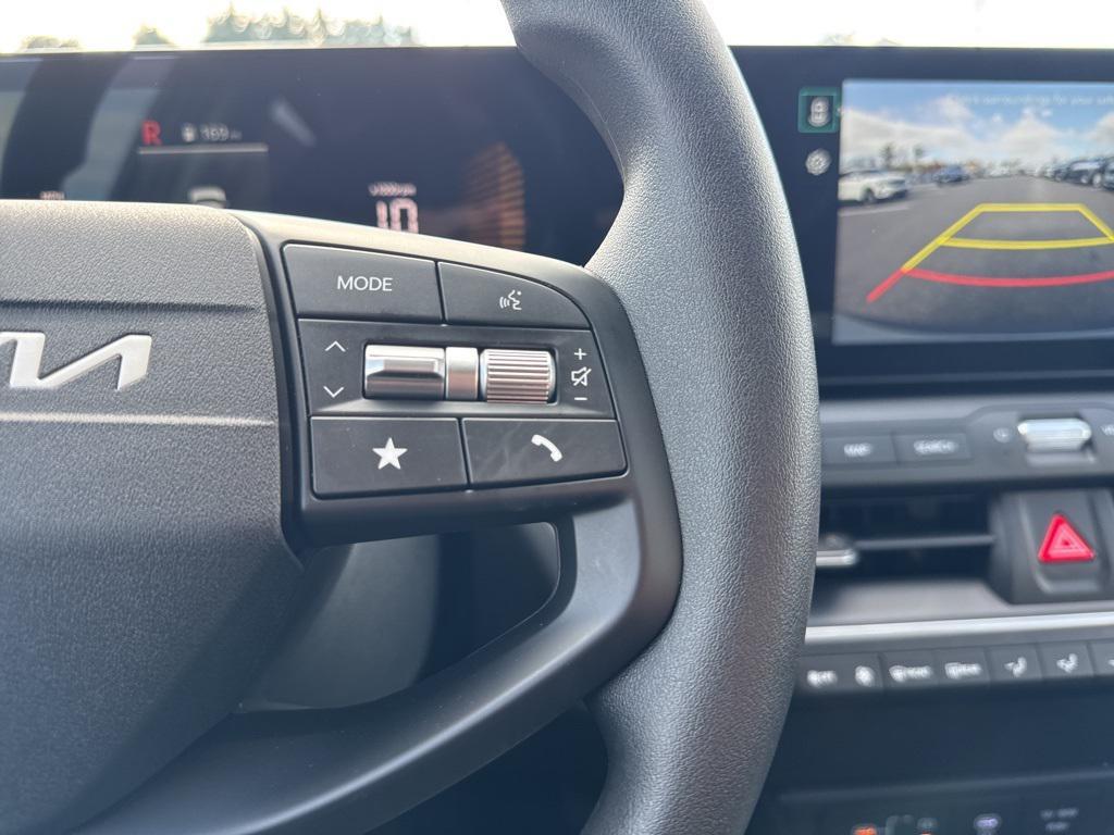 new 2025 Kia K4 car, priced at $23,126