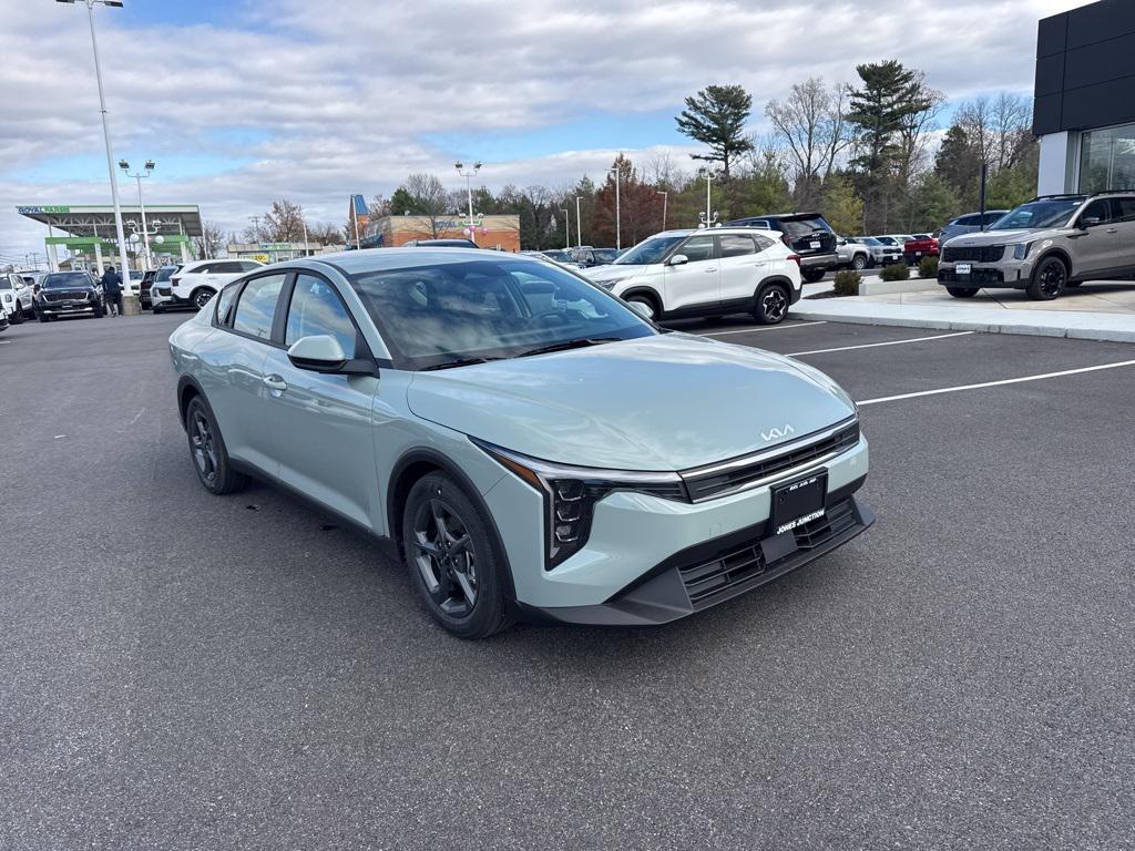 new 2025 Kia K4 car, priced at $23,126
