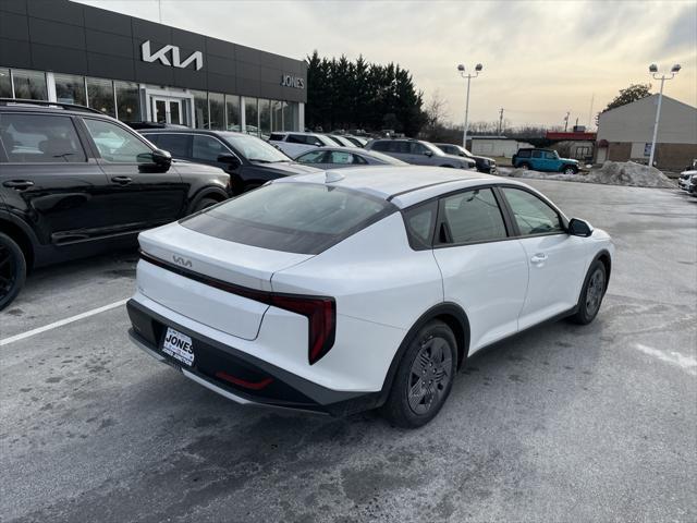 new 2025 Kia K4 car, priced at $22,579