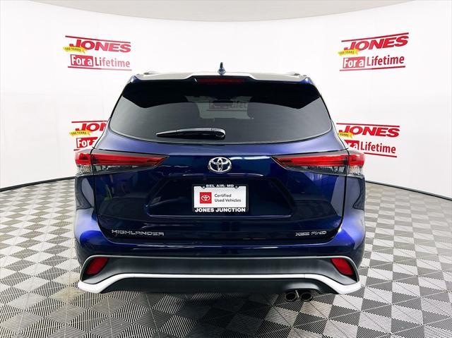 used 2021 Toyota Highlander car, priced at $40,998