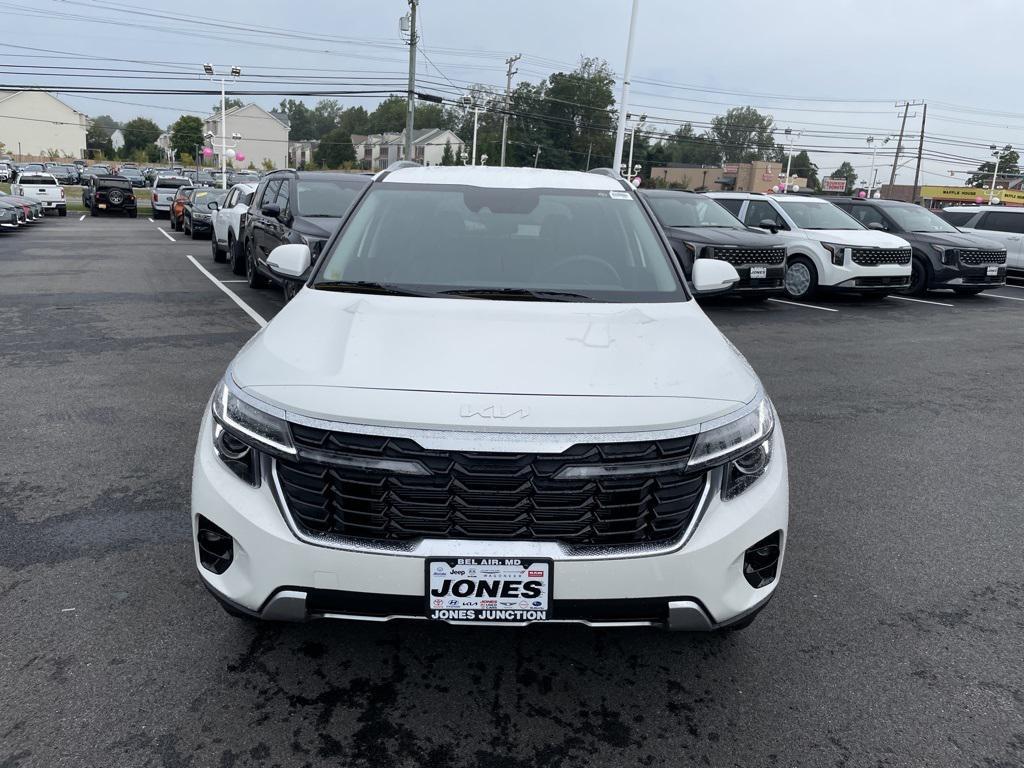 new 2026 Kia Seltos car, priced at $27,499