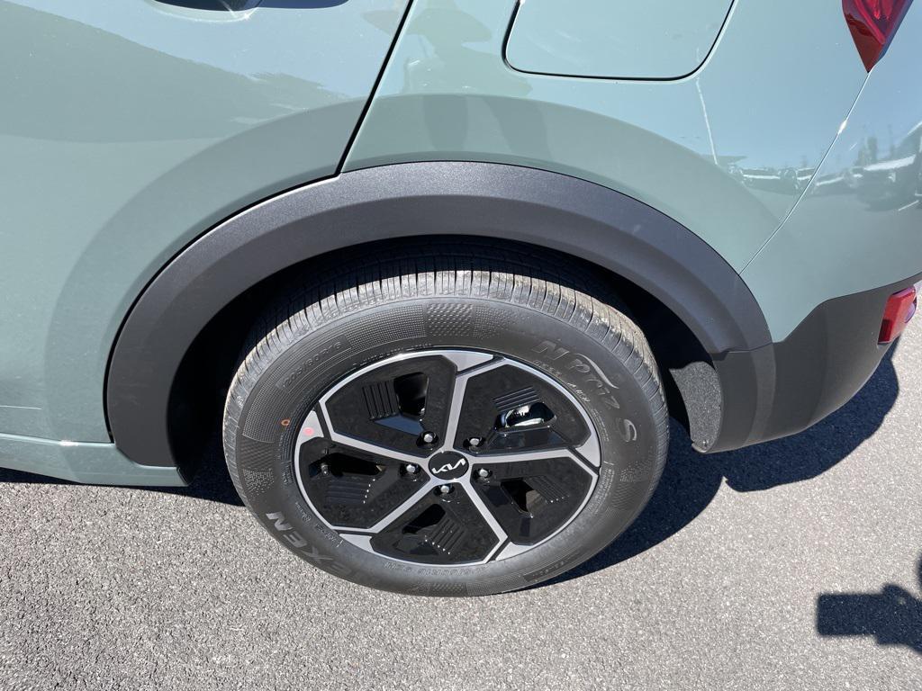 new 2025 Kia Niro car, priced at $28,998