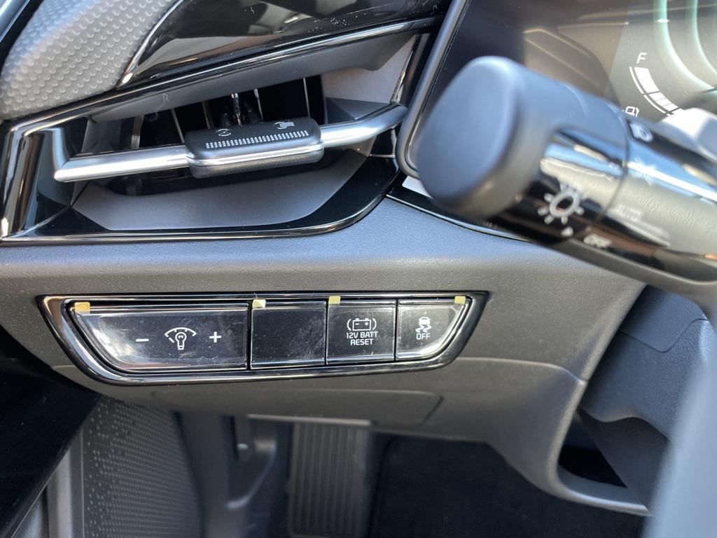 new 2025 Kia Niro car, priced at $28,998