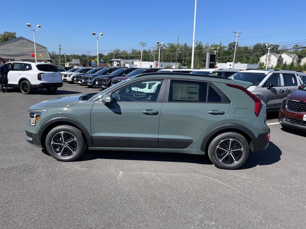 new 2025 Kia Niro car, priced at $28,998