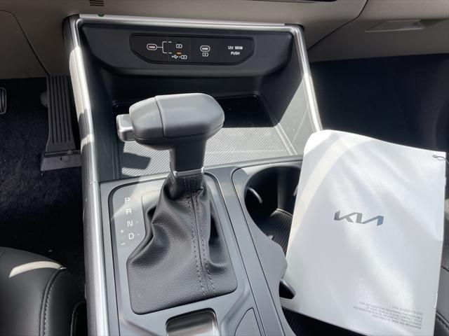 new 2025 Kia Carnival car, priced at $39,107