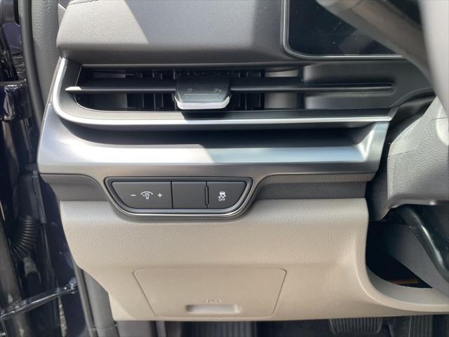 new 2025 Kia Carnival car, priced at $39,107