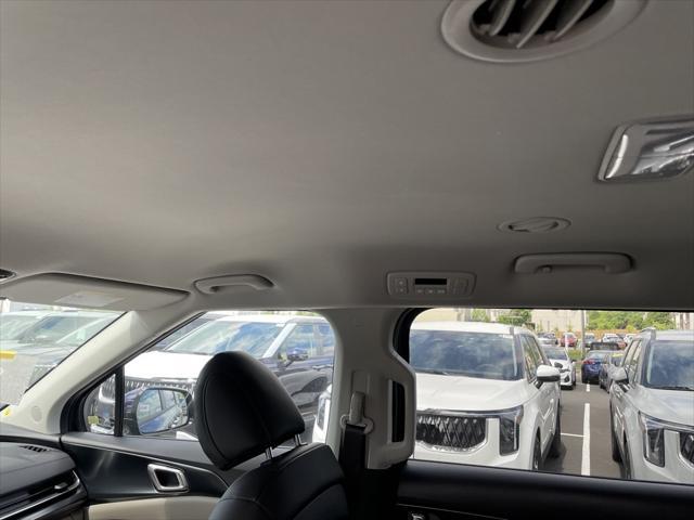 new 2025 Kia Carnival car, priced at $39,107