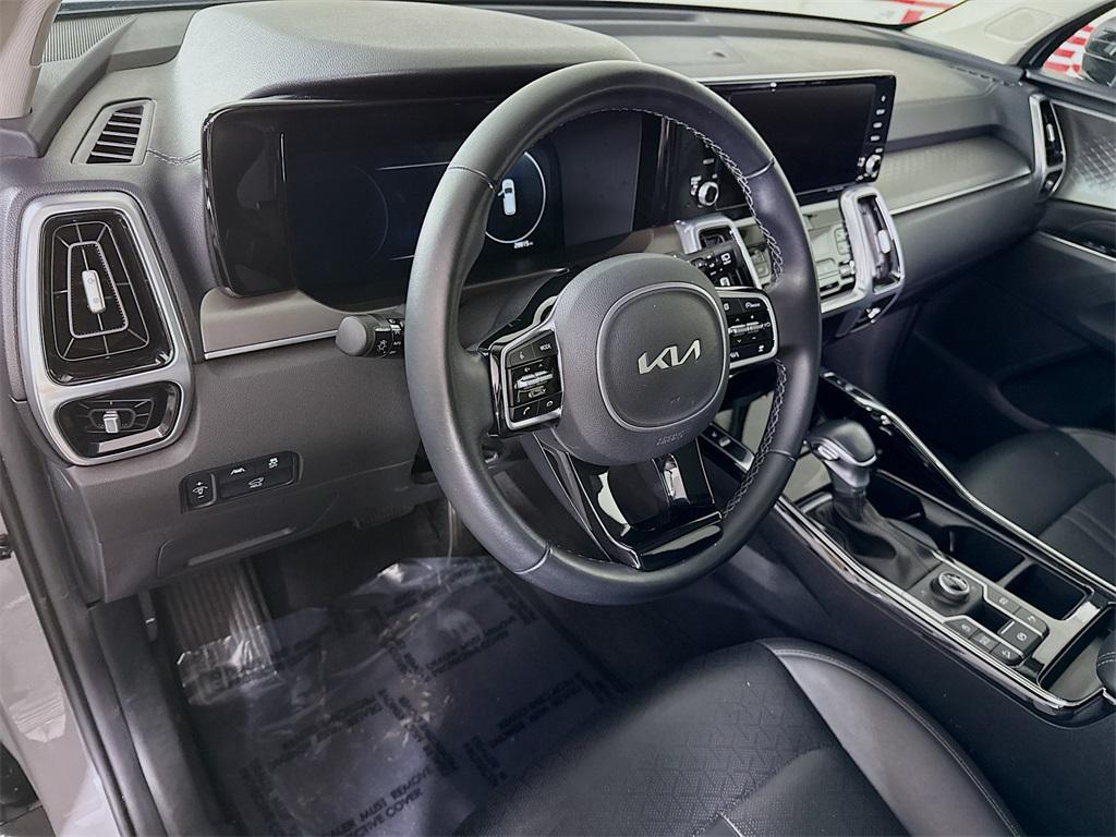 used 2023 Kia Sorento car, priced at $32,998