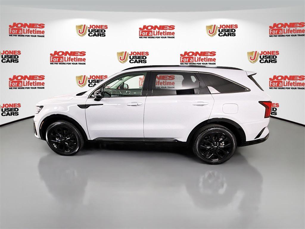 used 2023 Kia Sorento car, priced at $32,998