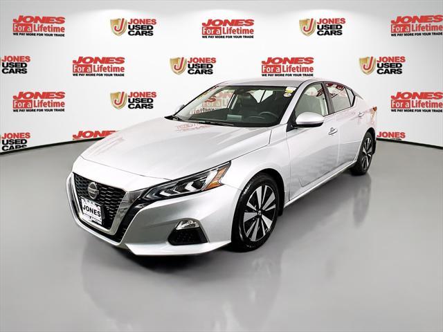 used 2022 Nissan Altima car, priced at $19,998
