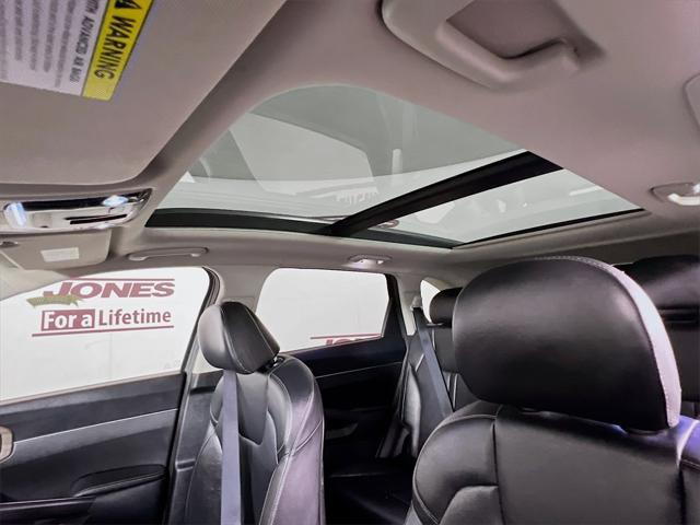 used 2022 Kia Sorento car, priced at $29,998