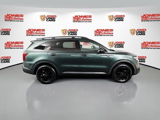 used 2022 Kia Sorento car, priced at $27,998