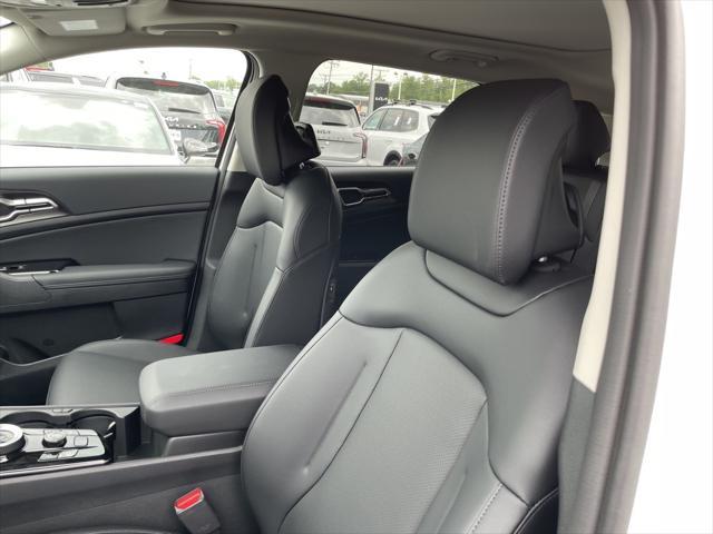 new 2025 Kia Sportage Hybrid car, priced at $35,308