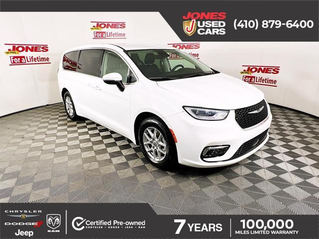 used 2023 Chrysler Pacifica car