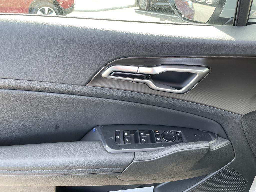 new 2026 Kia Sportage car, priced at $32,800