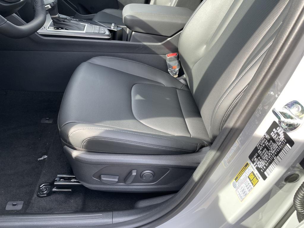 new 2026 Kia Sportage car, priced at $32,800