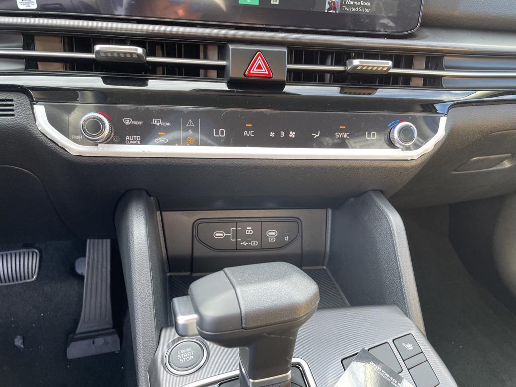 new 2026 Kia Sportage car, priced at $32,800