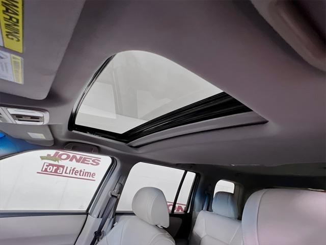 used 2015 Honda Pilot car, priced at $17,995
