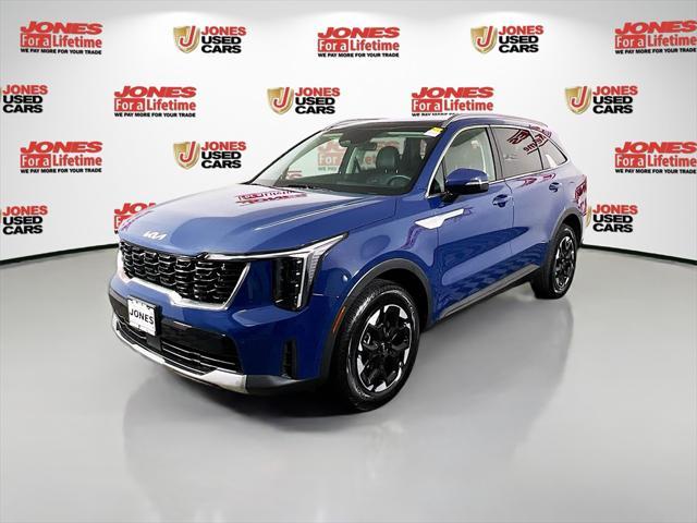 used 2024 Kia Sorento car, priced at $31,998