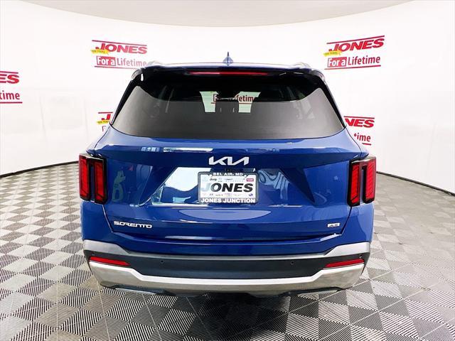 used 2024 Kia Sorento car, priced at $33,998