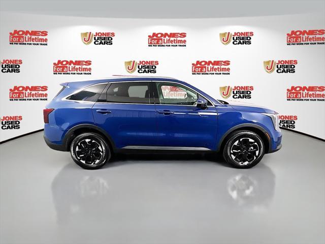 used 2024 Kia Sorento car, priced at $31,998