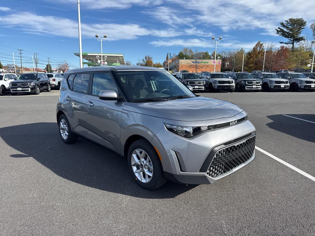 new 2025 Kia Soul car, priced at $21,566