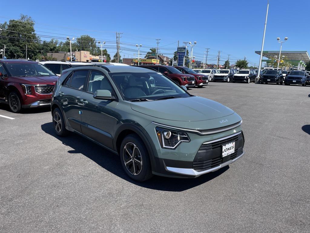 new 2025 Kia Niro car, priced at $28,998