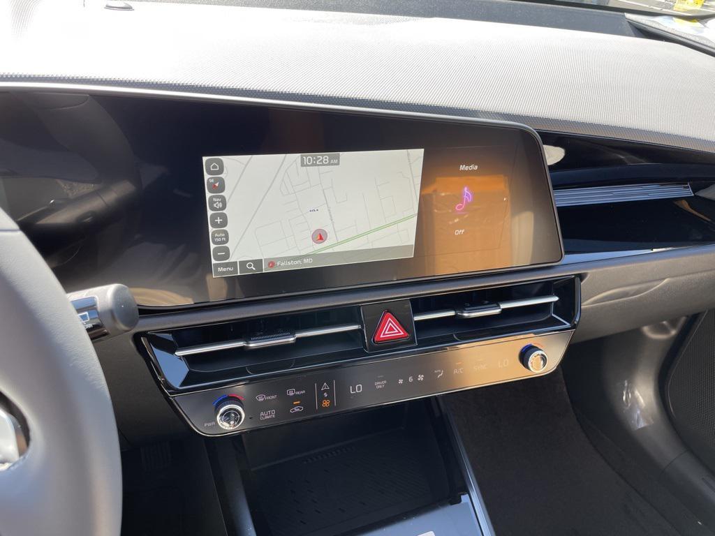 new 2025 Kia Niro car, priced at $28,998