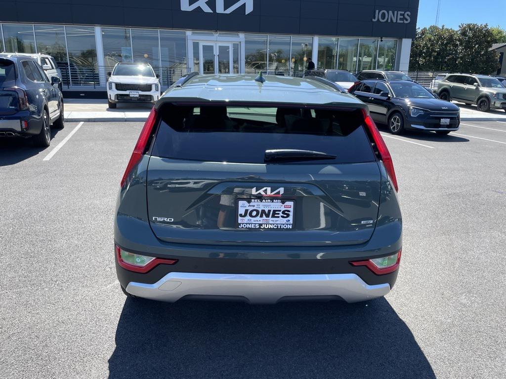 new 2025 Kia Niro car, priced at $28,998