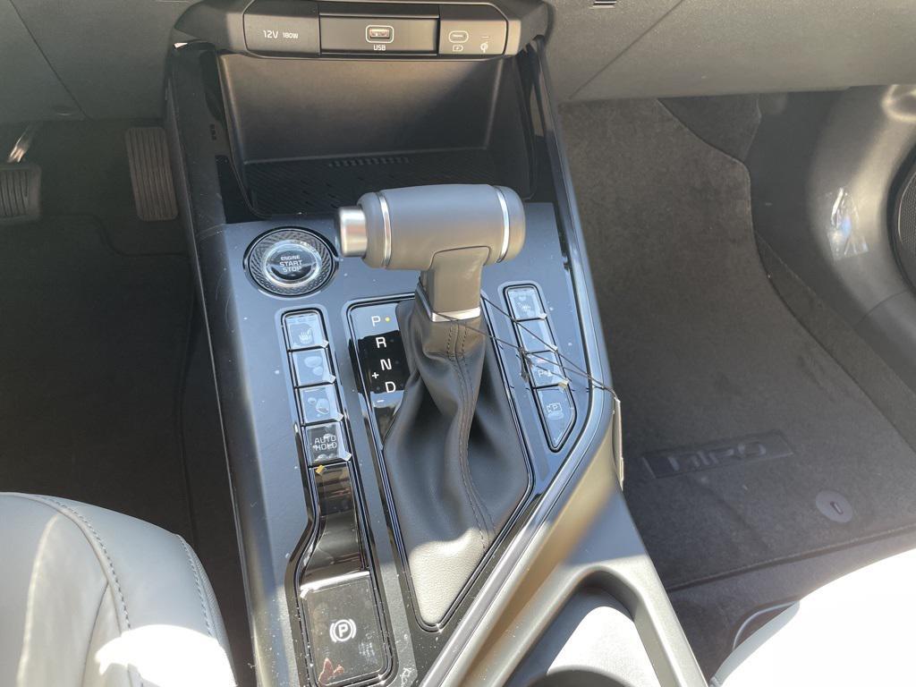 new 2025 Kia Niro car, priced at $28,998