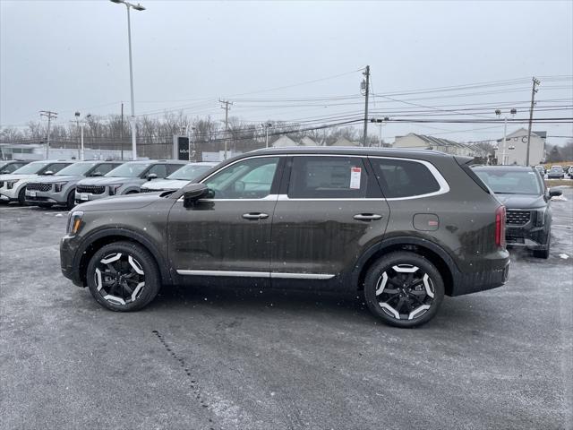 new 2025 Kia Telluride car, priced at $40,998