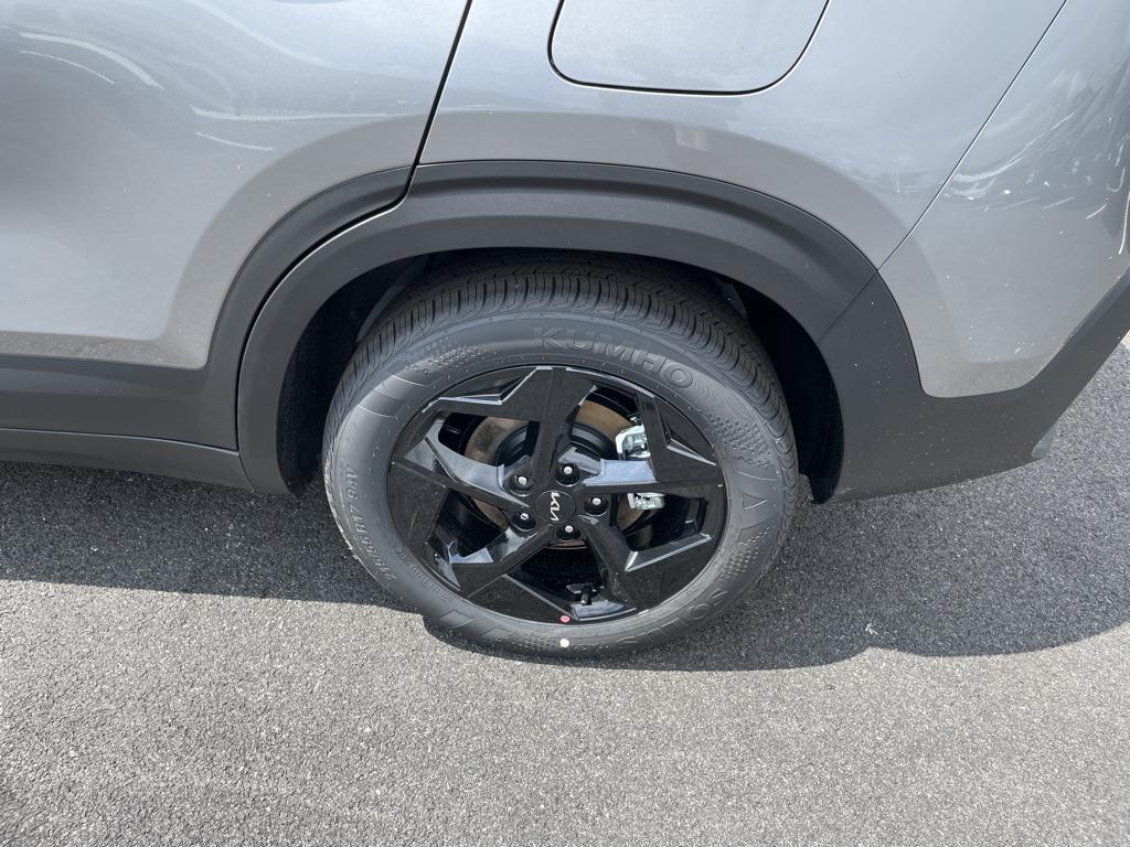 new 2026 Kia Seltos car, priced at $29,975