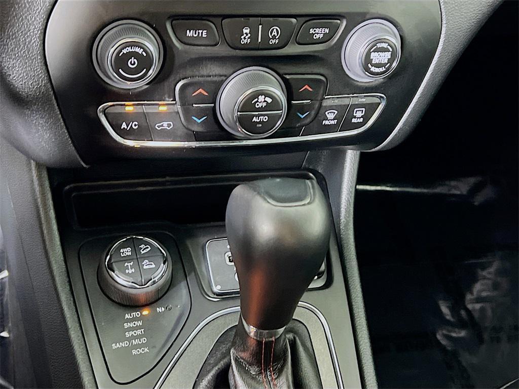 used 2023 Jeep Cherokee car, priced at $29,999
