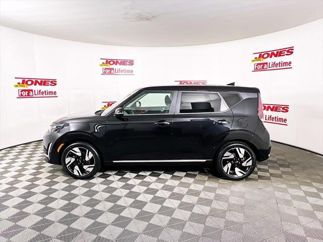 used 2023 Kia Soul car, priced at $19,998