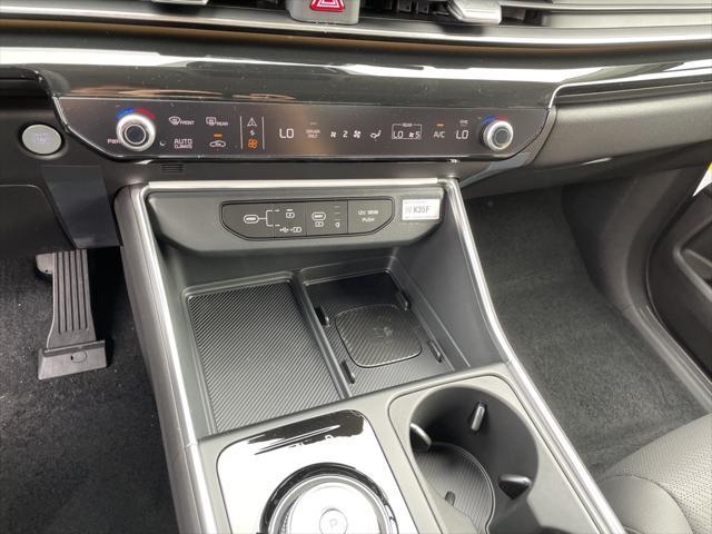 new 2025 Kia Carnival Hybrid car, priced at $52,768