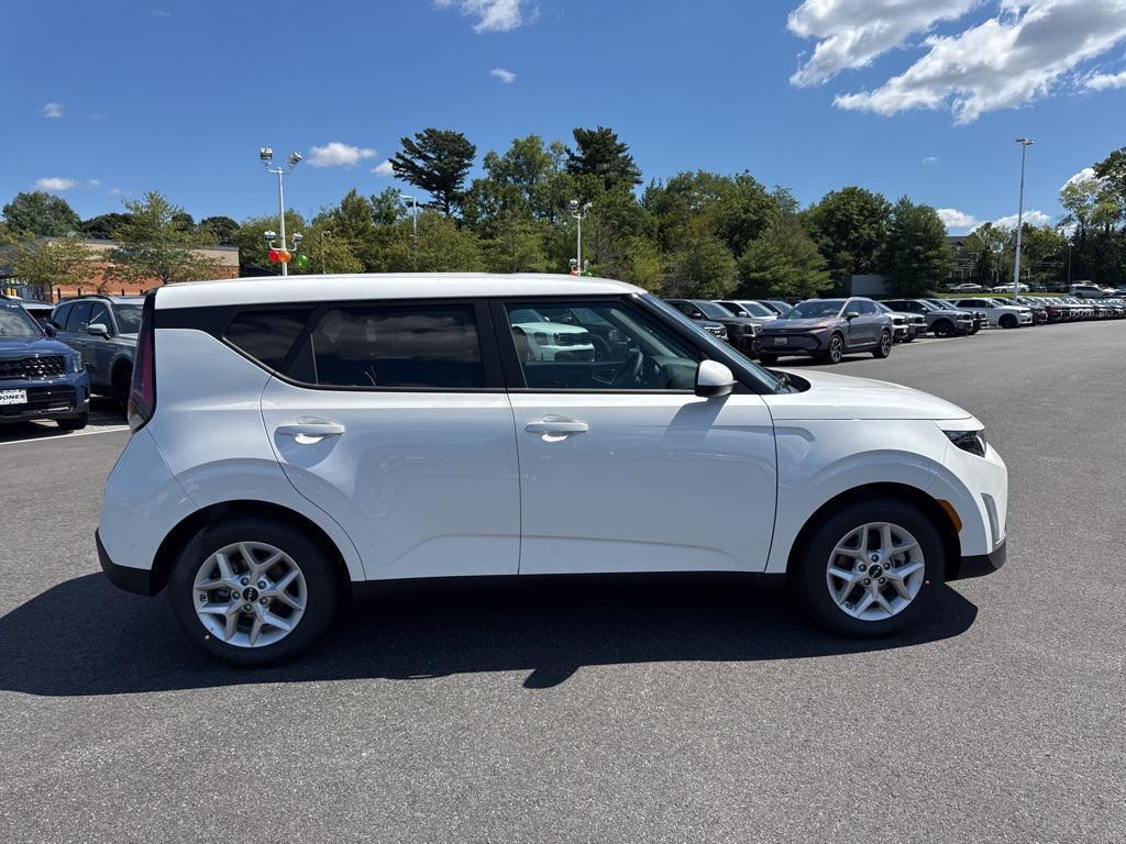new 2025 Kia Soul car, priced at $21,330