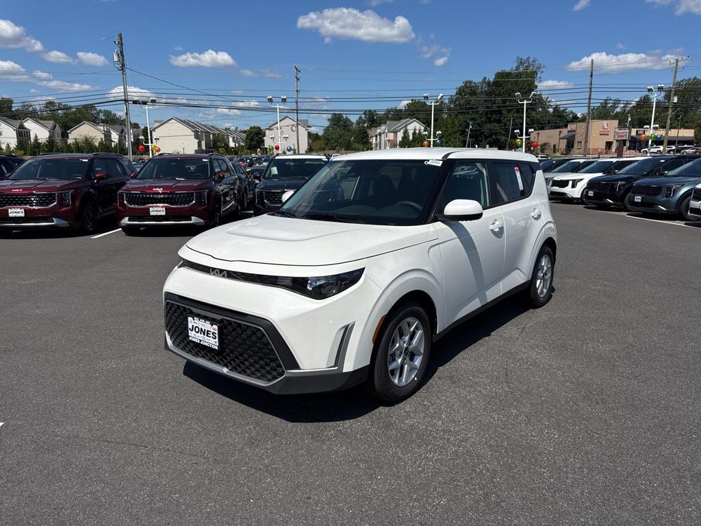 new 2025 Kia Soul car, priced at $21,330