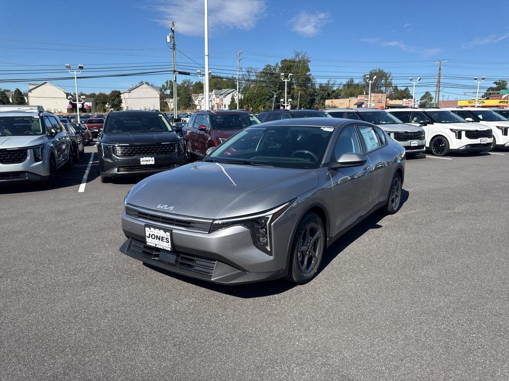 new 2025 Kia K4 car, priced at $23,340