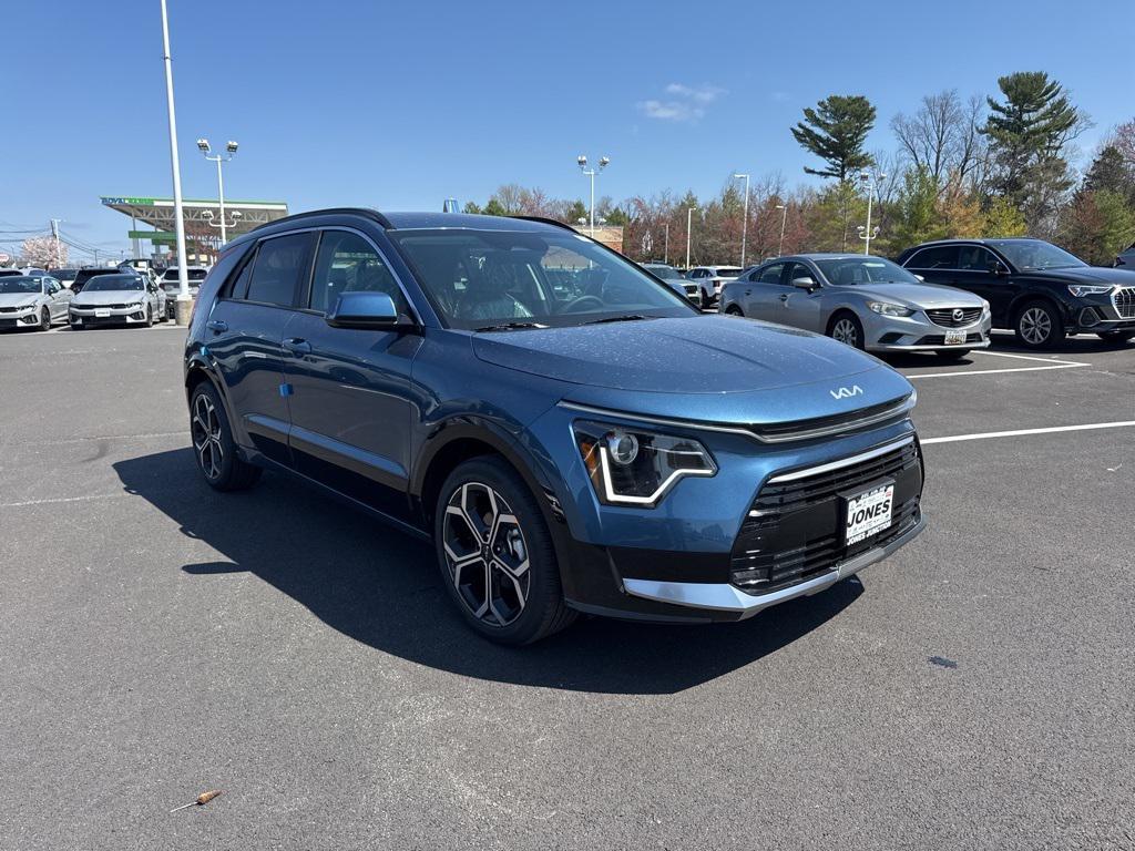 new 2025 Kia Niro car, priced at $32,047