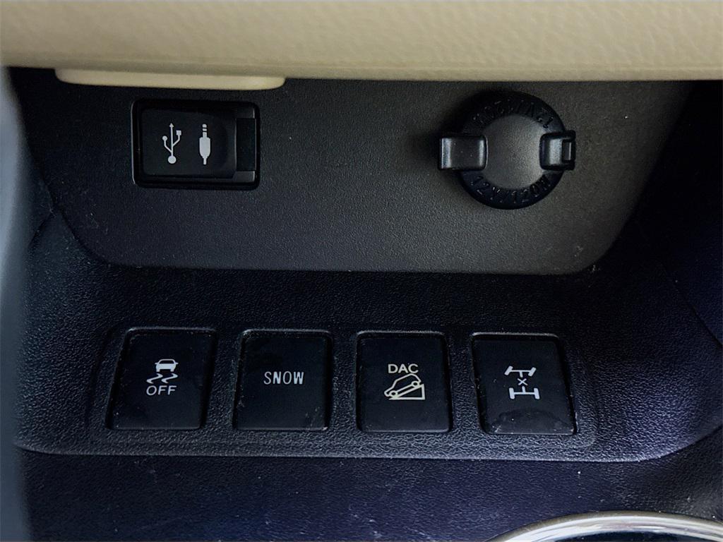 used 2015 Toyota Highlander car