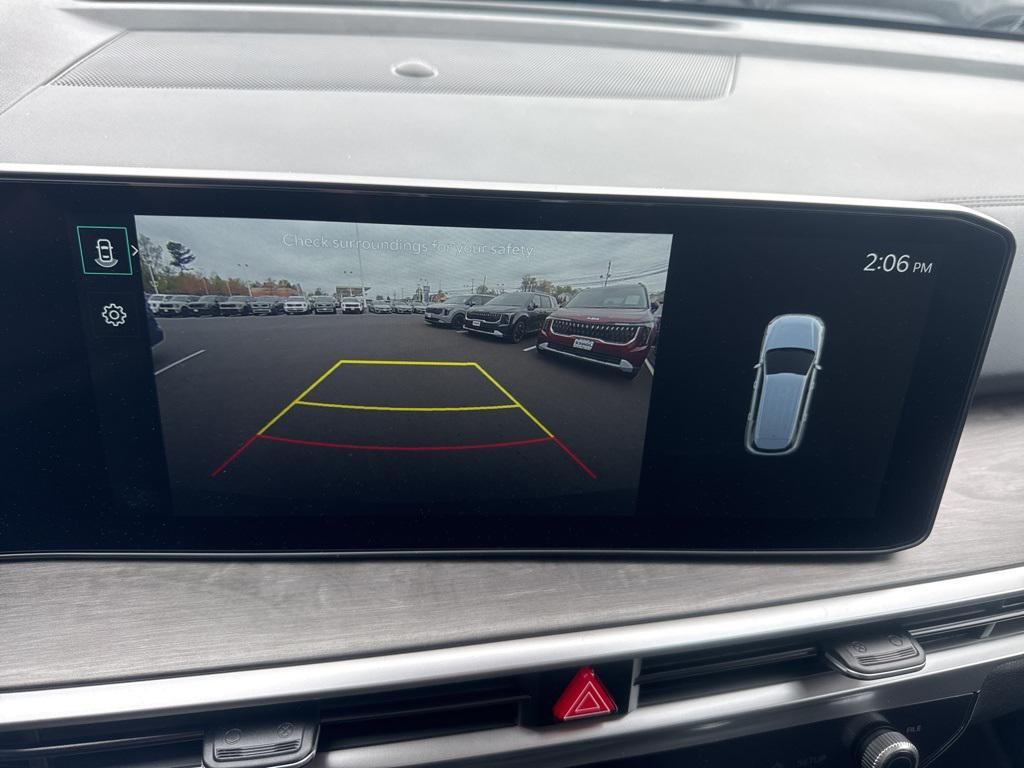 new 2025 Kia Sorento car, priced at $39,498