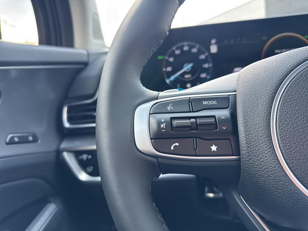 new 2025 Kia Sportage Hybrid car, priced at $36,539