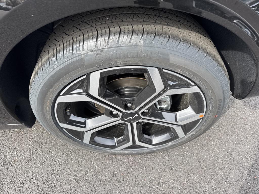 new 2025 Kia Niro car, priced at $30,998