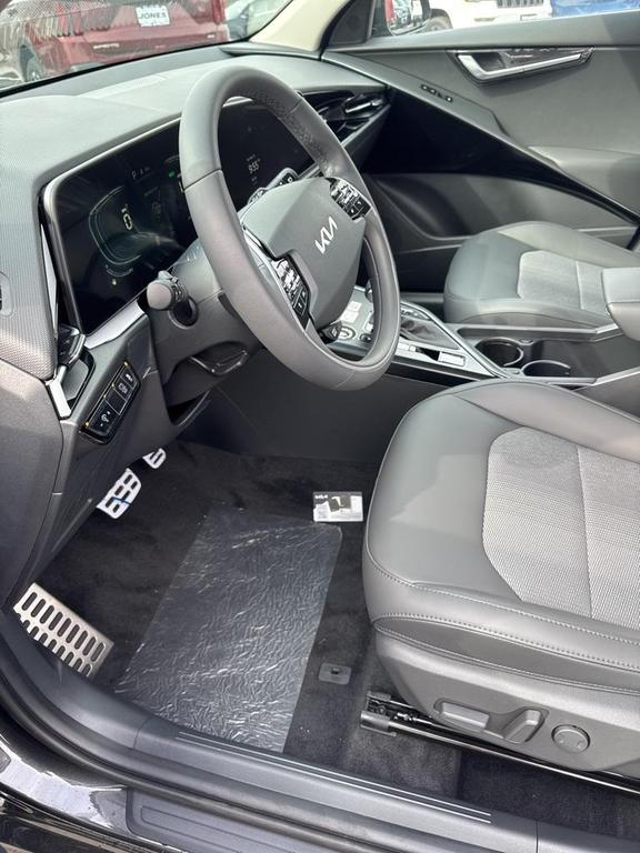 new 2025 Kia Niro car, priced at $30,998